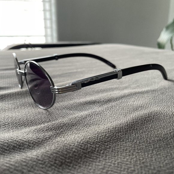 Awesome shades! BRAND NEW!! - Picture 3 of 12